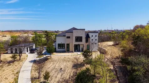 601 Canyon Creek Trail Fort Worth TX 76112