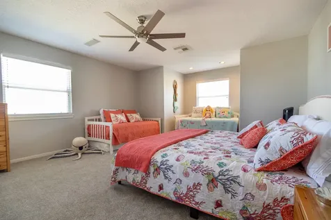 925 Tiki Drive Tiki Island TX 77554