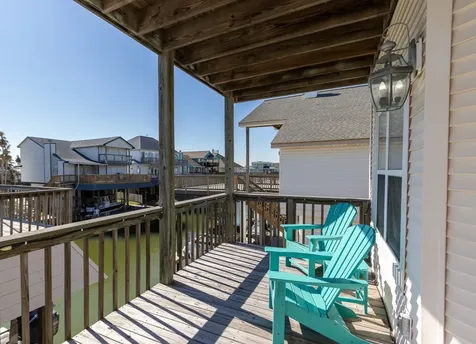 925 Tiki Drive Tiki Island TX 77554