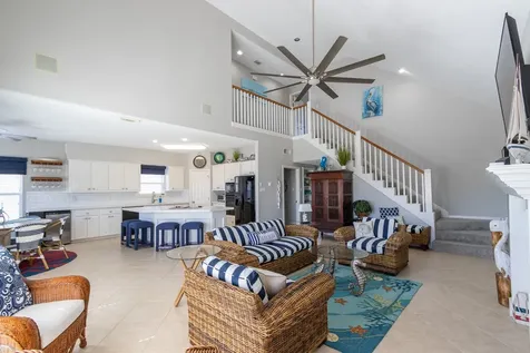 925 Tiki Drive Tiki Island TX 77554