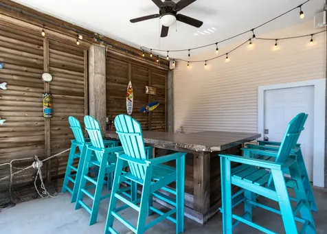 925 Tiki Drive Tiki Island TX 77554