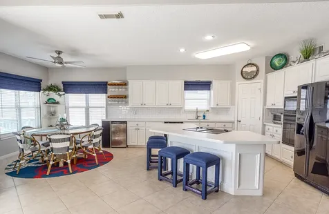 925 Tiki Drive Tiki Island TX 77554