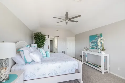 925 Tiki Drive Tiki Island TX 77554