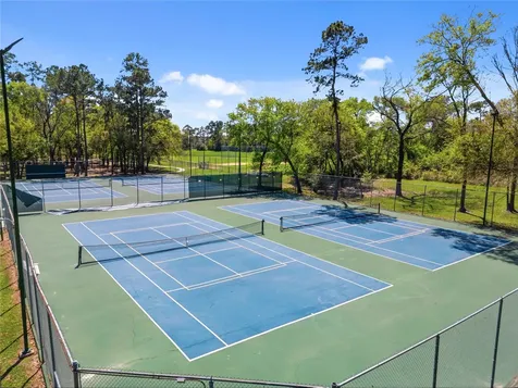 102 Enchanted Oaks Court Spring TX 77388