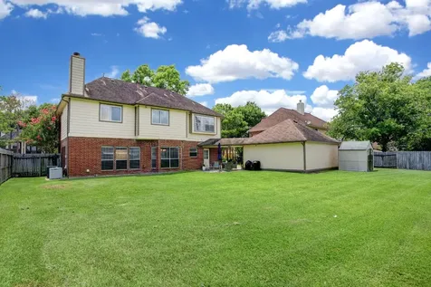 1611 Falcon Ridge Boulevard Friendswood TX 77546