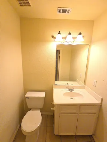 6131 Andwood Street B Houston TX 77087