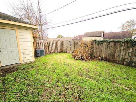 6131 Andwood Street B Houston TX 77087
