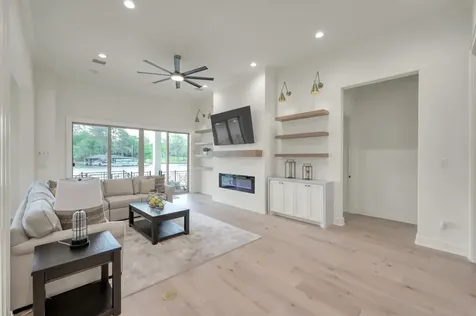 6859 Kingston Cove Lane Willis TX 77318