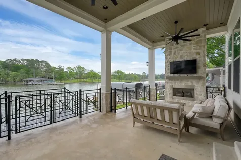 6859 Kingston Cove Lane Willis TX 77318