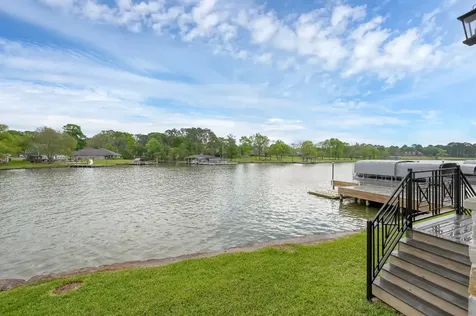 6859 Kingston Cove Lane Willis TX 77318