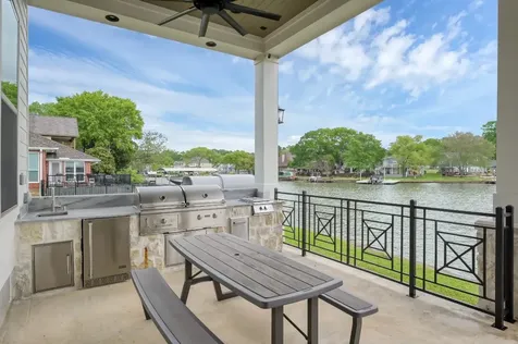 6859 Kingston Cove Lane Willis TX 77318