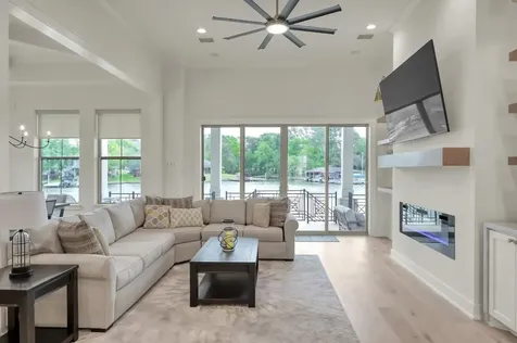 6859 Kingston Cove Lane Willis TX 77318