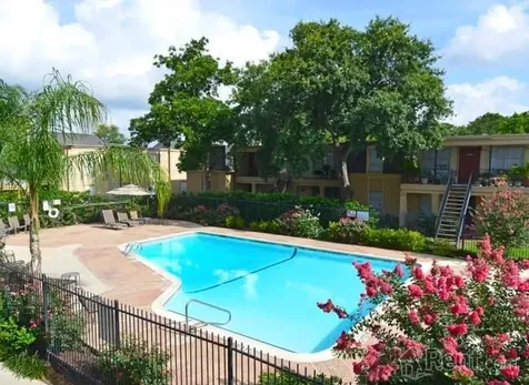 10110 Westview Drive 2006 Houston TX 77043