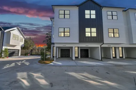 2004 Laverne Willow Lane B Houston TX 77080