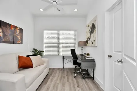 2004 Laverne Willow Lane B Houston TX 77080