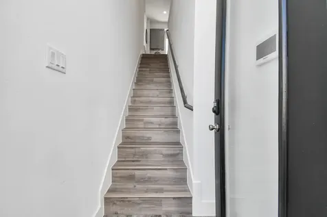 2004 Laverne Willow Lane B Houston TX 77080