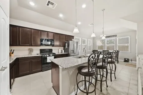 227 Forest Park Drive West Columbia TX 77486