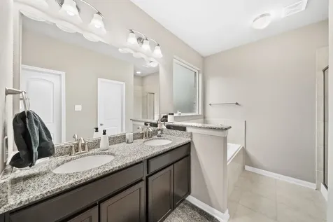 227 Forest Park Drive West Columbia TX 77486