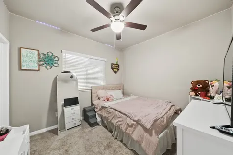227 Forest Park Drive West Columbia TX 77486
