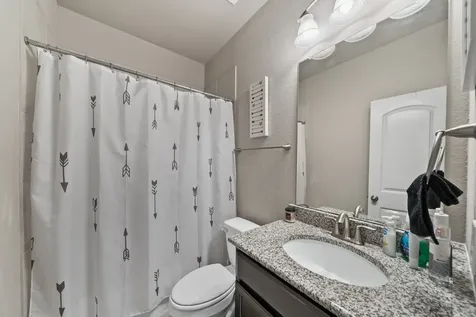 227 Forest Park Drive West Columbia TX 77486