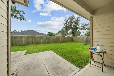 227 Forest Park Drive West Columbia TX 77486
