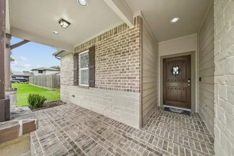 227 Forest Park Drive West Columbia TX 77486