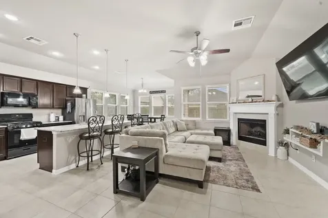 227 Forest Park Drive West Columbia TX 77486