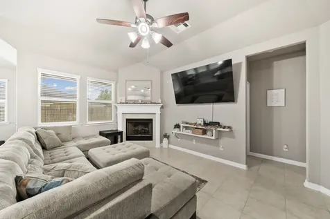 227 Forest Park Drive West Columbia TX 77486