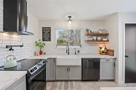 16710 Nina Drive Friendswood TX 77546