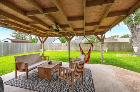 16710 Nina Drive Friendswood TX 77546