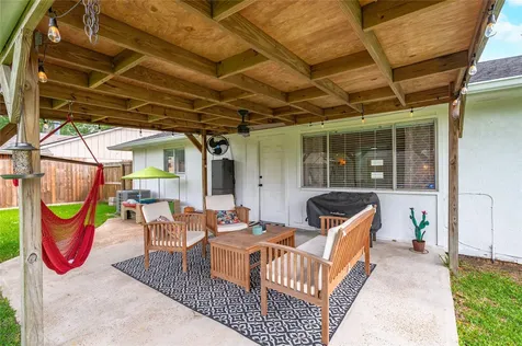 16710 Nina Drive Friendswood TX 77546