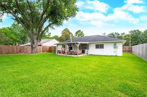 16710 Nina Drive Friendswood TX 77546