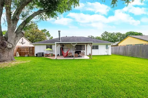 16710 Nina Drive Friendswood TX 77546