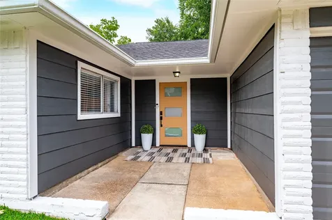 16710 Nina Drive Friendswood TX 77546