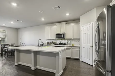 104 Sea Glass Cove Katy TX 77493