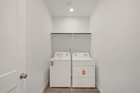 117 Water Grass Trail Clute TX 77531