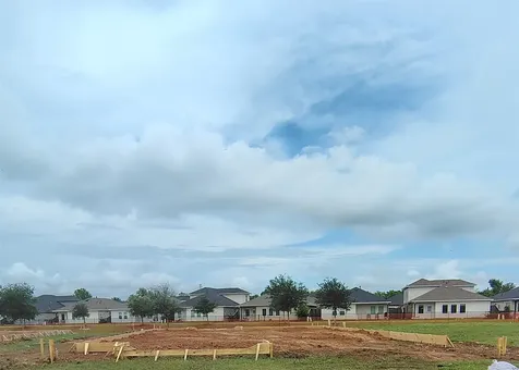 117 Water Grass Trail Clute TX 77531