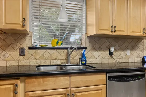 1818 New Orleans Street Deer Park TX 77536