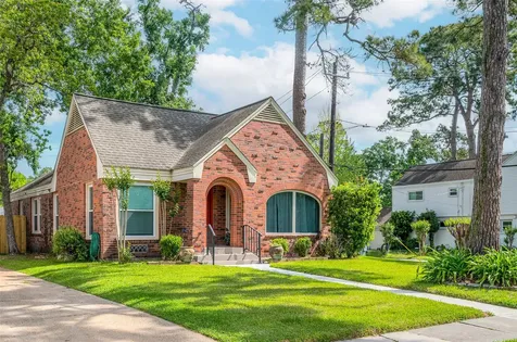 6673 Sylvan Road Houston TX 77023