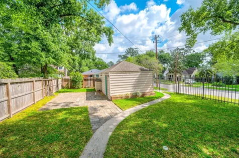 6673 Sylvan Road Houston TX 77023