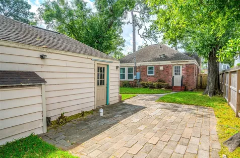 6673 Sylvan Road Houston TX 77023