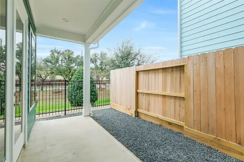3511 Harvest Dance Drive Houston TX 77008