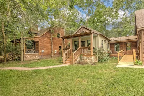 1881 NE Clayton Street Dayton TX 77535