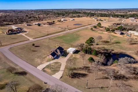 11 Heritage Oak Drive Huntsville TX 77320