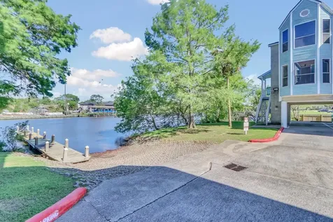 18617 Egret Bay Boulevard 1119 Webster TX 77058