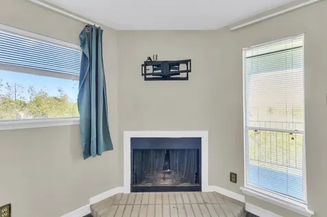 18617 Egret Bay Boulevard 1119 Webster TX 77058