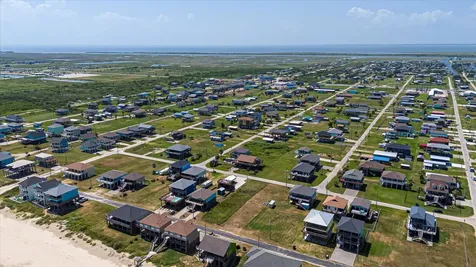 1126 Gulfview Lane Crystal Beach TX 77650