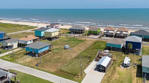 1126 Gulfview Lane Crystal Beach TX 77650