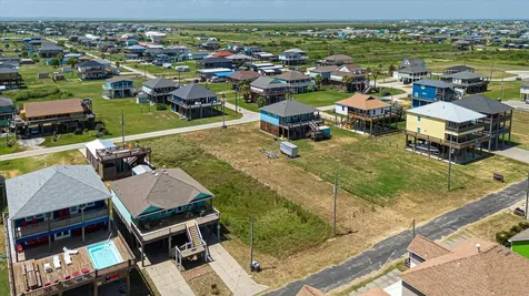 1126 Gulfview Lane Crystal Beach TX 77650