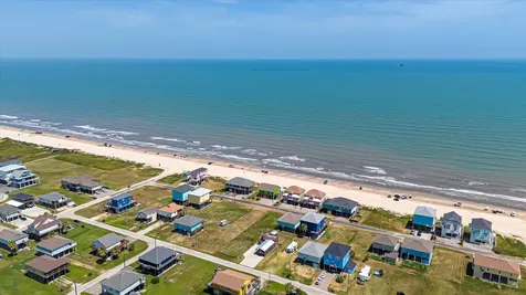1126 Gulfview Lane Crystal Beach TX 77650
